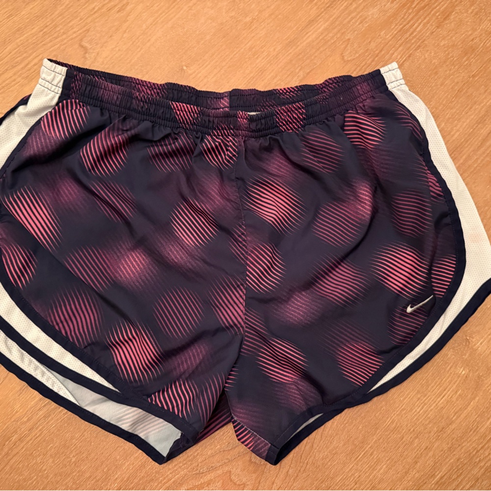 Nike Women's Athletic Shorts in Navy‎ and Pink